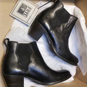 Unworn Frye Black Western Bootie
